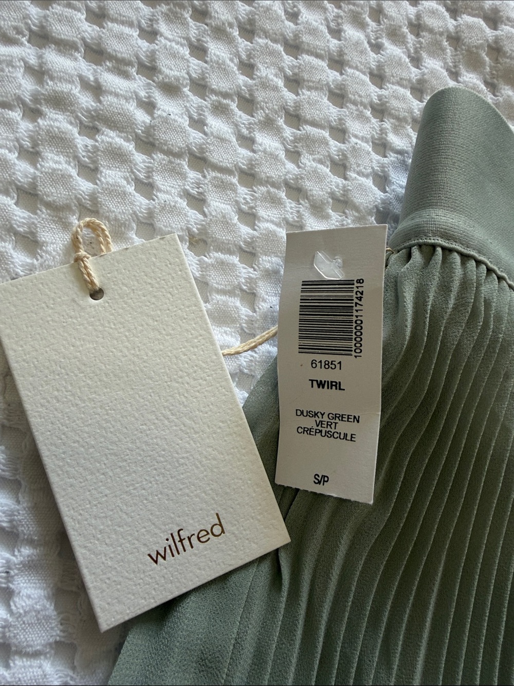 Brand New with Tags Wilfred Pleated Midi Skirt in Sage Green - Picture 7 of 7